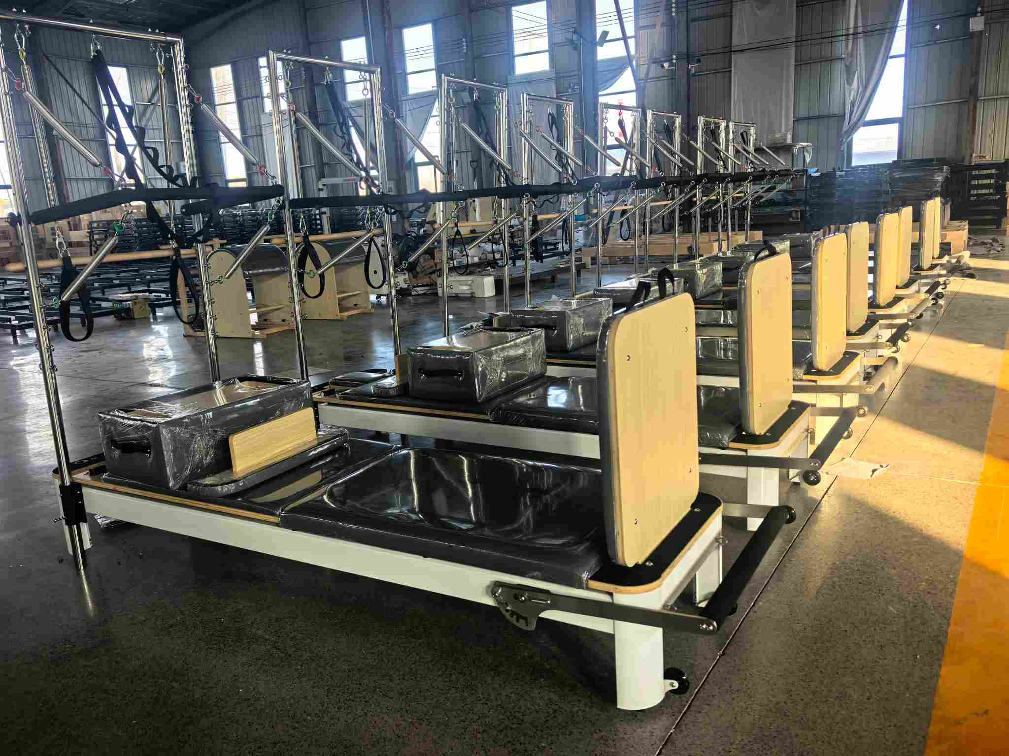 Wiadomości o przesyłkach masowych | Supermodelka Yingruis Commercial Pilates Reformers eksportowana na rynki światowe